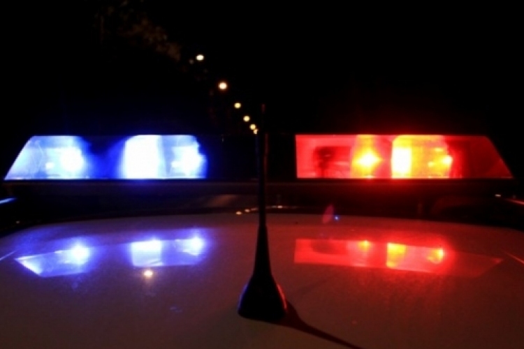Két rendőr halálát okozta egy balesettel