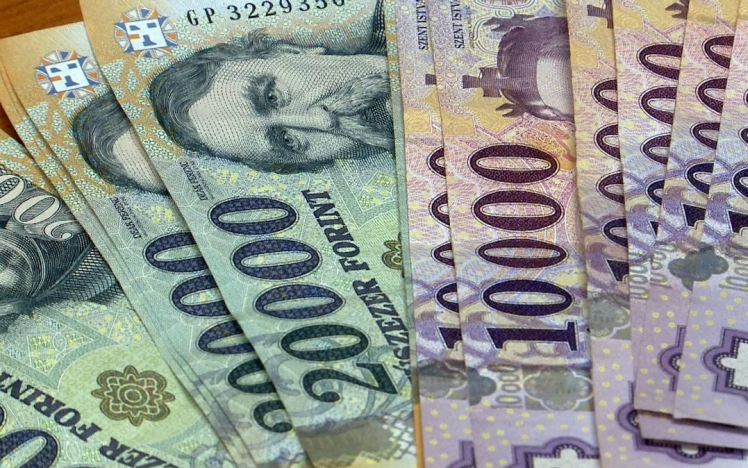 Gazdaságfejlesztési miniszter: már meghaladja a bruttó 510 ezer forintot az átlagbér