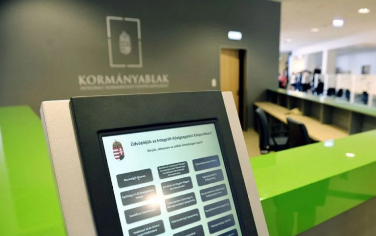 Nemsokára érvényüket vesztik a régi személyi igazolványok