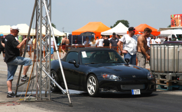 Turbosinger és lacházi Dragracing!