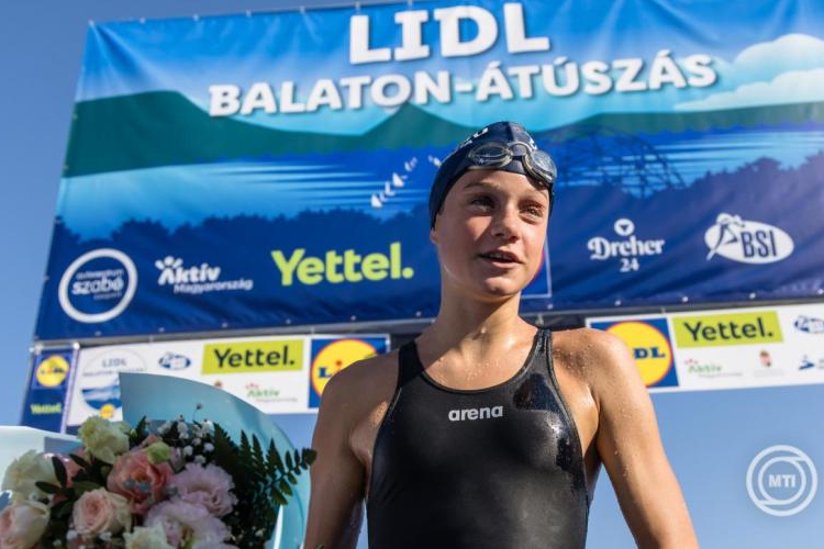 Balaton-átúszás - Nagy Nándor és Békési Eszter volt a leggyorsabb