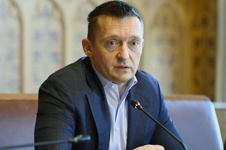 Rogán szerint nem akarják befolyásolni a magyar választást az oroszok